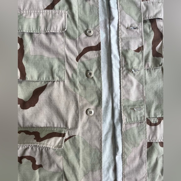 Four Pocket Cargo Desert Camouflage Military Jacket - Picture 5 of 8